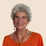 Portrait de l'intervenante Familya Ina Boureille