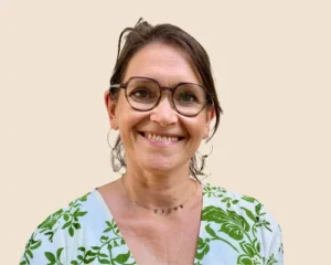 Portrait de l'intervenante Familya Odile Vernet